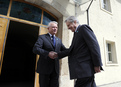 Marko Kranjec, gouverneur de la Banque Nationale de la Slovénie accueille le président de la Banque centrale européenne Jean-Claude Trichet