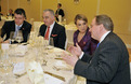 La ministre Mojca Kucler Dolinar avec les invités