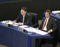 Igor Mally in Janez Lenarčič med Plenarnim zasedanjem Evropskega parlamenta