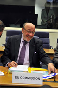 Evropski komisar za razvoj in človekoljubno pomoč Louis Michel