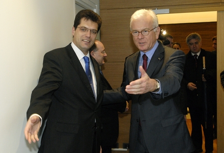 Janez Lenarčič, le Secrétaire d'État aux affaires européennes et Hans-Gert Pöttering, le Président du Parlement européen