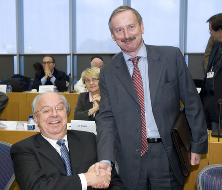 The Minister of Finance of the Republic of Slovenia, Dr Andrej Bajuk and EU Administrative Affairs, Audit and Anti-Fraud Commissioner Siim Kallas