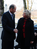 Arrivée de Mme Margot Wallström, Vice-présidente de la Commission européenne, au Château de Brdo où elle sera acueillie par M. Janez Janša, Président du Gouvernement de la République de Slovénie