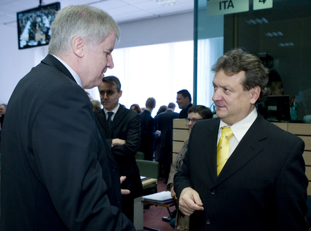 German Minister for Consumer Protection and Agriculture, Horst Seehofer, talks with the President of the Council, Slovenian Minister of Agriculture, Forestry and Food, Iztok Jarc, prior the start of the Agriculture Council