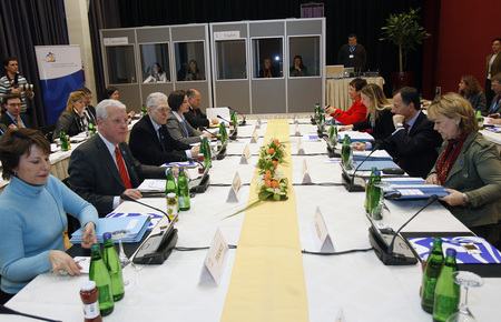 Sestanek pravosodnih ministrov sedanjega in naslednjega predsedujočega tria z Evropsko komisijo in Generalnim sekretariatom Sveta EU