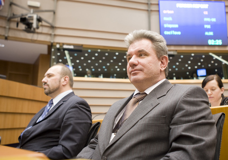 Minister za gospodarstvo Andrej Vizjak na plenarnem zasedanju Evropskega parlamenta v Bruslju
