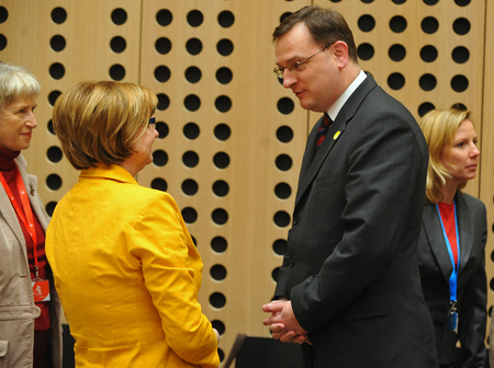 Marjeta Cotman, Slovenian Minister of Labour, Family and Social Affairs, and Petr Necas, Czech Minister of Labour and Social Affairs