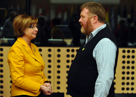 Ministre Marjeta Cotman et Président de la Plate-forme sociale Fintan Farell