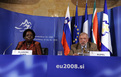 Ministres des Affaires étrangères de Republique de l'Afrique du Sud et de la Slovénie, Dlamini Zuma and Rupel, après de la réunion de la Troїka de l'UE – Republique de l'Afrique du Sud