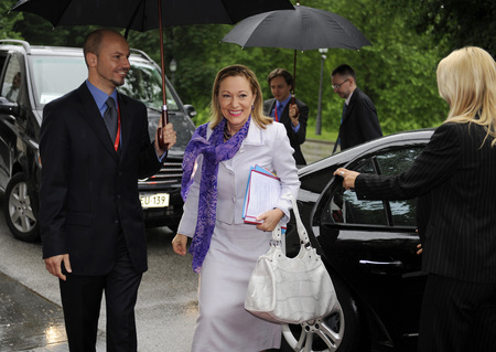 Arrivée de la Commissaire européenne chargée des relations extérieures Benita Ferrero-Waldner