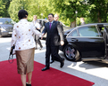 Arrivée du Président de la Commission européenne José Manuel Barroso devant le Château de Brdo