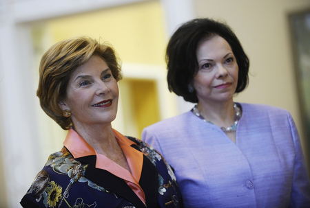 Premières dames Laura Bush et Barbara Miklič Türk