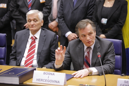 Predstavnika Bosne in Hercegovine: predsednik vlade Nikola Špirić in predsednik Haris Silajdžić