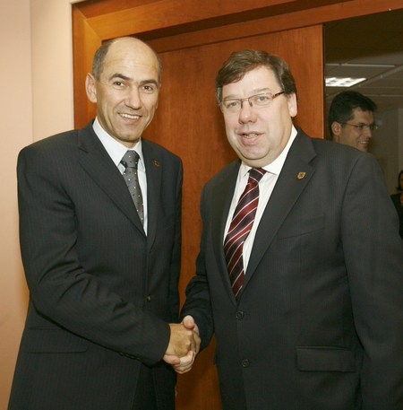 Président du Conseil européen, le Premier ministre slovène Janez Janša et Brian Cowen, président du gouvernement irlandais