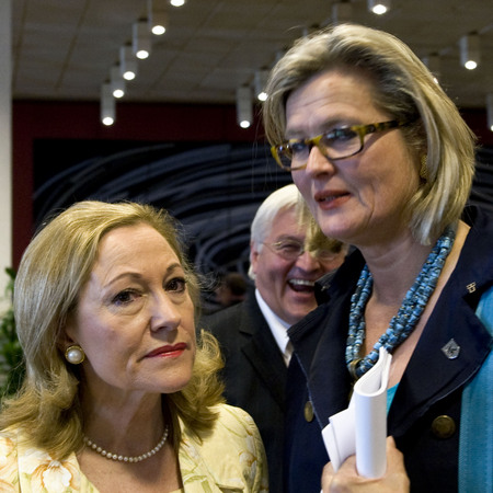 Evropska komisarka za zunanje odnose Benita Ferrero-Waldner in avstrijska zunanja ministrica Ursula Plassnik