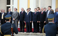 Slovenski minister Erjavec (v sredini) s kolegi