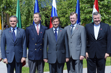 Giuseppe Cosiga (Italy), Mika Leinonen (EU), Karl Erjavec (Slovenia), Heinrich Brauss (NATO), Joszef Cukor (Hungary)