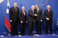 From left to right: Slovenian minister of foreign affairs Dimitrij Rupel, Irish minister of foreign affairs Dermot Ahern, Irish PM Bertie Ahern, Slovenian PM and president of the European Council Janez Janša and Slovenian minister of finance Andrej Bajuk