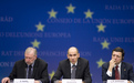 Minister Dimitrij Rupel, predsednik Evropskega sveta Janez Janša in predsednik Evropske komisije Jose Manuel Barroso med novinarsko konferenco
