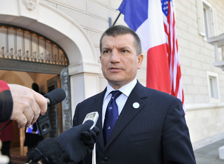 Door-step déclaration du ministre slovène de l'Intérieur Dragutin Mate