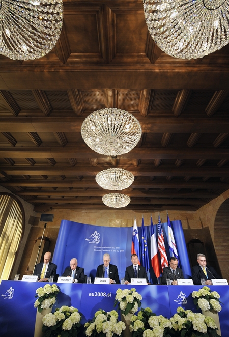 Conférence de presse au château de Brdo