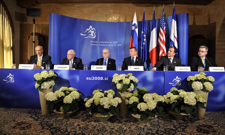 Conférence de presse au château de Brdo