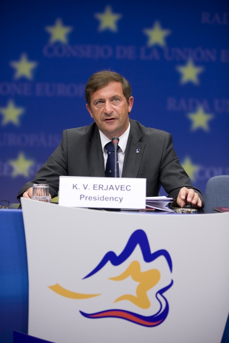 Slovenian Minister of Defence Karl Erjavec at the press conference