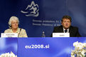 Ministre slovène de l'Agriculture, des Forêts et de l'Alimentation Iztok Jarc et la commissaire européenne à l'Agriculture et au Développement rural Mariann Fischer Boel lors de la conférence de presse