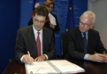 State Secretary for European Affairs Janez Lenarčič and President of the EP Hans-Gert Pöttering signing a package of legislative acts adopted by the EP and the EU Council under the co-decision procedure