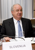 Ministre slovène des Finances Andrej Bajuk lors la Réunion Eurogroupe (le 21 Janvier 2008)