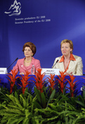 Androulla Vassiliou and Zofija Mazej Kukovič at the press conference