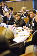 Ministrica Mojca Kucler Dolinar in minister Milan Zver pred Odborom za kulturo in izobraževanje v Evropskem parlamentu predstavljata prednostne naloge slovenskega predsedstva