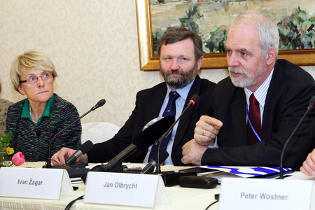 Danuta Hübner, komisarka za regionalno politiko, Ivan Žagar, minister pristojen za lokalno samoupravo in regionalno politiko in Jan Olbrycht, podpredsednik Odbora za regionalni razvoj