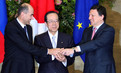 Slovenski premier Janez Janša, japonski premier Yasuo Fukuda in evropski komisar José Manuel Barroso
